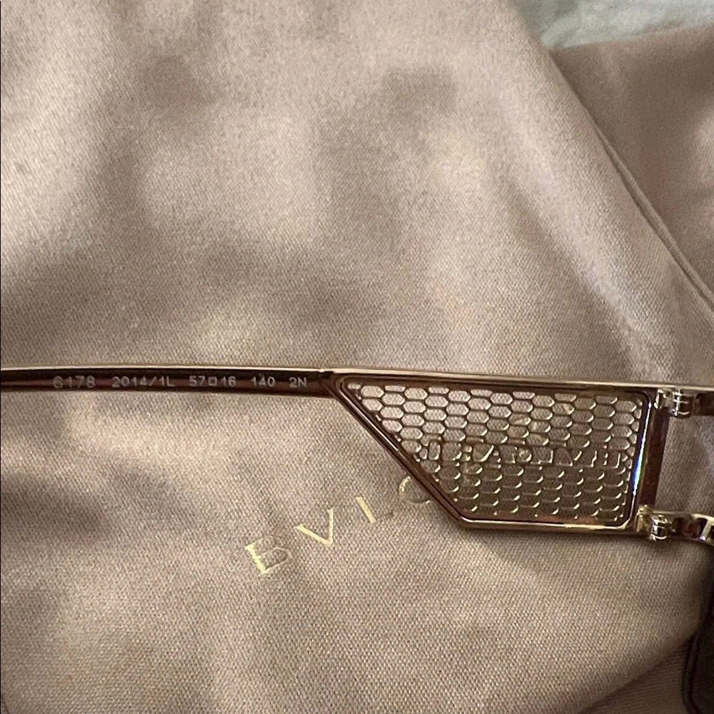 Bulgari Elegant Brown Sunglasses - Picture 6 of 10